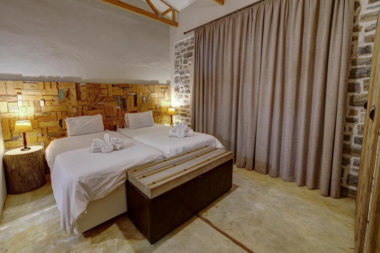 Hotel Neuras Wine And Wildlife Estate à Namib-Naukluft National Park Extérieur photo